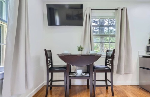 Durham House | Durham’s Ironwood Pines+1BR+4.2 Miles to Duke Univ