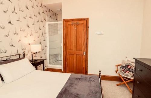 Plymouth Apartment | Durnford St- Amazing location - free WiFi