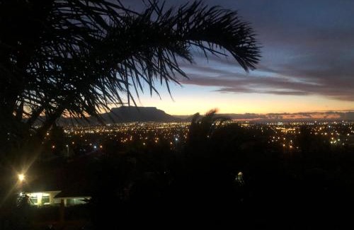 Plattekloof Apartment | Dusk 2 Dawn Self Catering Guest House