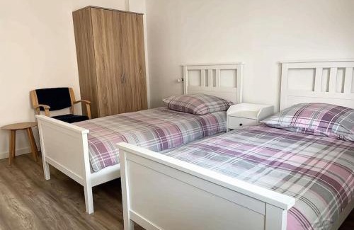 Buchholz Apartment | Düsseldorf Messe and Airport, 2-bedroom Apartment with Kitchen and Garden