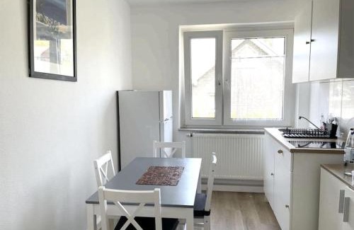 Buchholz Apartment | Düsseldorf Messe and Airport, 2-bedroom Apartment with Kitchen and Garden