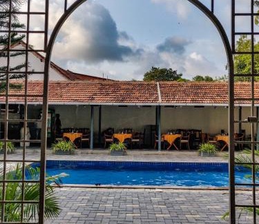Fort Kochi Hotel | Dutch Bungalow