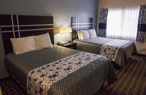 Orange City Hotel | DUTCH INN AND SUITES