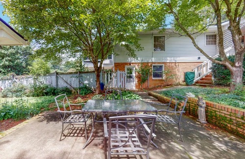 Lake Junaluska House | Dutch Treat