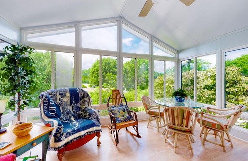 Lake Junaluska House | Dutch Treat