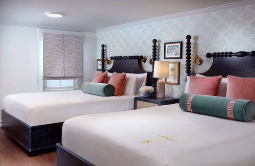 Uptown - Upper Duval Hotel | Duval Gardens Two Queen Room at Southernmost Beach Resort - Beach Access