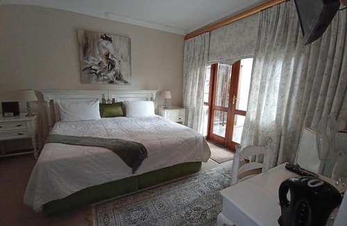 Emalahleni House | Dvine Guesthouse Witbank