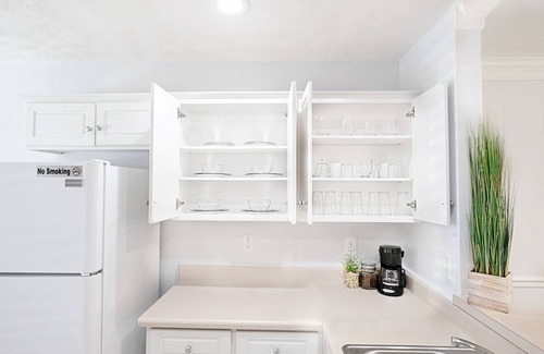 Martinez Condo | Dwell + Proper | Near Masters Golf Course