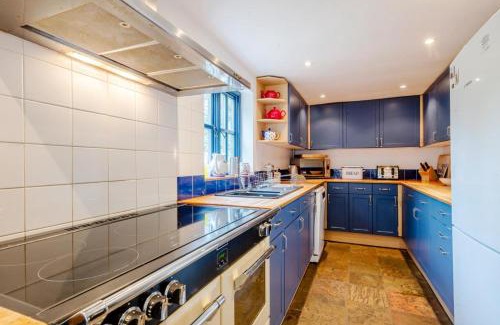 Hindolveston House | Dyes Cottage