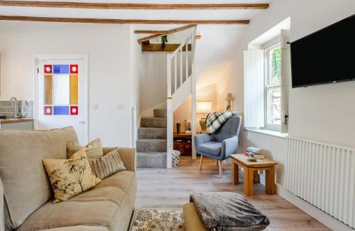 Lampeter House | Dyffryn Glanffrwd Mill
