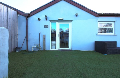 Llanybri Cottage | Dylan's Court