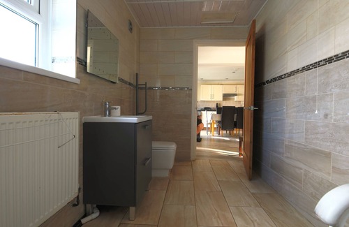Llanybri Cottage | Dylan's Court