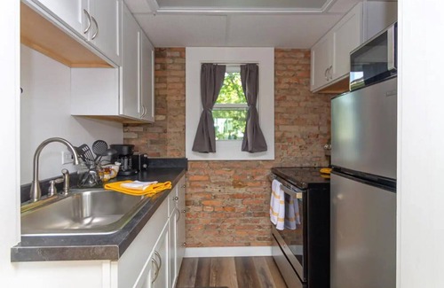 Sturgis Apartment | Dynamic Super Saver Studio Apartment MISTNO401-5