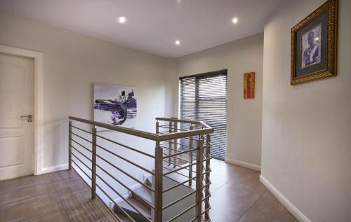 Greater Johannesburg Metropolitan Area Apartment | Dynasty Forest Sandown Serviced Apartments & Self Catering Hotel