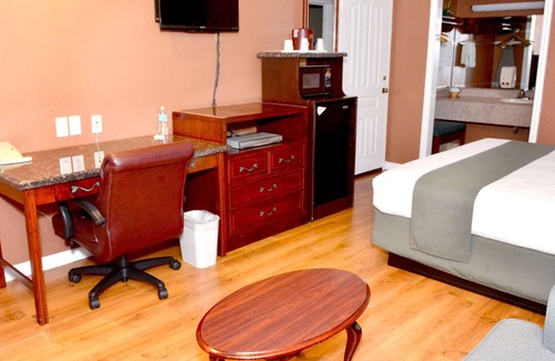Riverside Hotel | Dynasty Suites Hotel Riverside