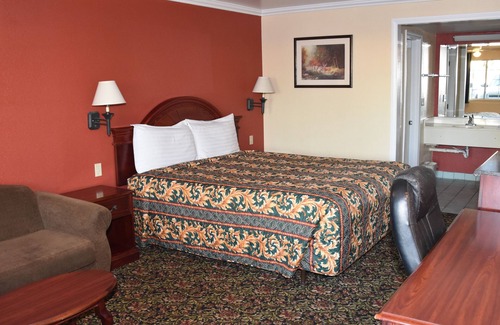 Santa Fe Springs Hotel | Dynasty Suites Santa Fe Springs