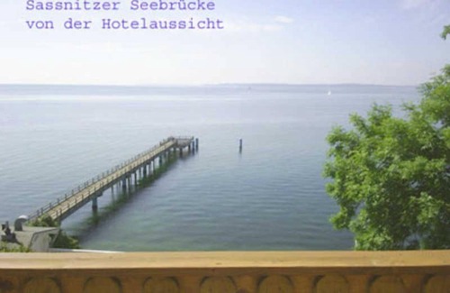 Sassnitz House | DZ 02. Standard mit Meerblick und Balkon - Hotel Garni Meeresgruß