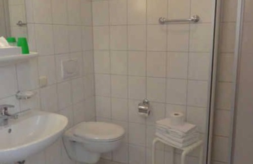 Sassnitz House | DZ 03. Standard mit Meerblick - Hotel Garni Meeresgruß