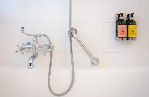 Bad Wiessee Bed & Breakfast | DZ Standard double room for single use - Bio Design Boutique Hotel Landhaus St.