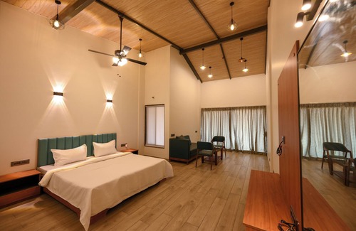 Igatpuri Hotel | E and G Green Court
