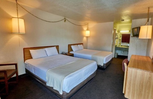 San Jose Hotel | E-Z 8 Motel San Jose 1