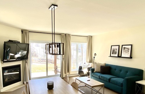 Bromont Apartment | E104 Condo ski in ski out / vélo in velo out