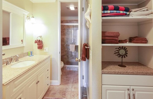 Townsite House | E109 - Starfish Villa