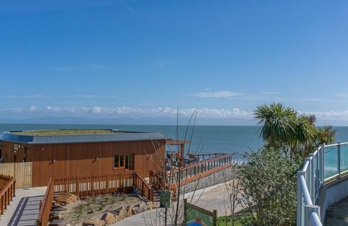 Mynytho Cottage | E19 THE WARREN, pet friendly, country holiday cottage in Abersoch