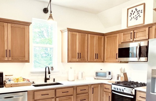Gray's Creek House | Eads, Tn. 5 minutes to Memphis, Safe, Private, Quiet Guesthouse, Executive Stays