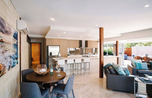 Eagle Bay Villa | Eagle Bay Beach Retreat Steps from the Sands