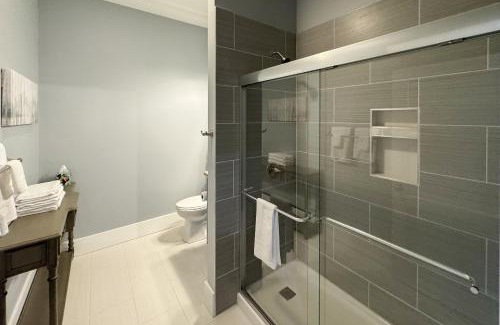 Waynesville Apartment | Eagle Claw Den