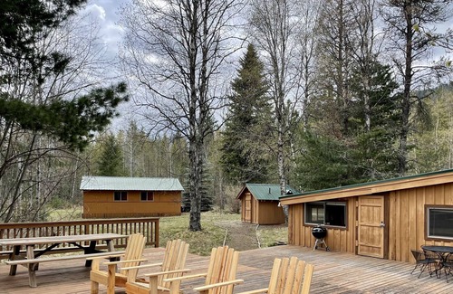 Boundary County Cabin | Eagle Cliff