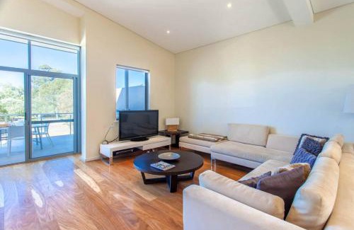 Eagle Bay Apartment | Eagle Escape I Private Properties
