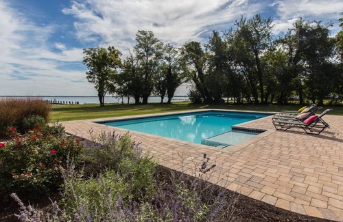 Cambridge House | Eagle Haven - Waterfront Estate on the Choptank with Pool and Pier - Sleeps 18