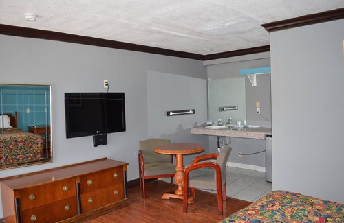 Harbor Hotel | Eagle Inn Motel