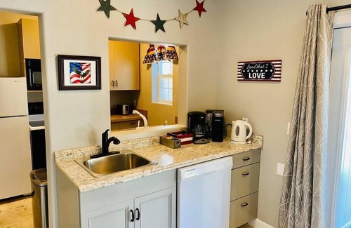 Ahwahnee House | Eagle Nest/River Views/Hot Tub/Games/Sleeps 6