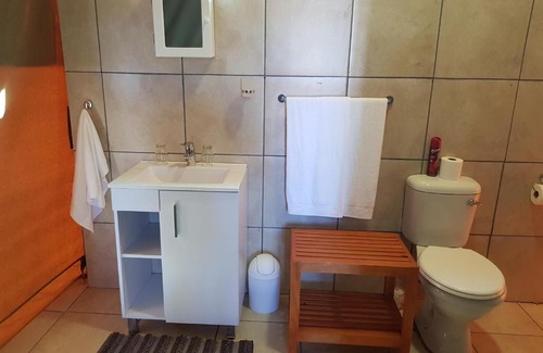 Ikopeleng House | Eagle Ranch Lodge