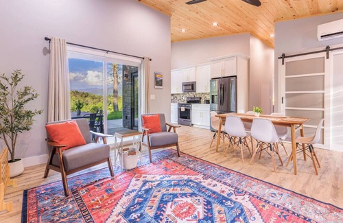 Whittier Cabin | Eagle Retreat Mountain Getaway