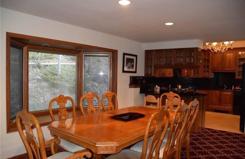 Warrior's Mark Condo | Eagle Ridge 2 Townhome with Private Hot Tub