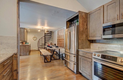 Warrior's Mark Condo | Eagle Ridge Escape 5 Bedroom Townhouse by RedAwning