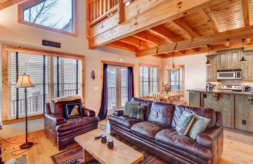 Hiawassee Cabin | Eagle Ridge Overlook-Hot Tub-Fireplace- Amazing View