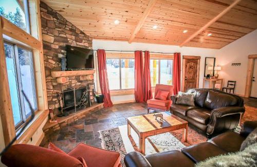 Castle Glen Estates House | Eagle Ridge Views-1648 by Big Bear Vacations
