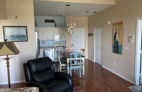 Burnt Store Marina Condo | Eagle's Nest