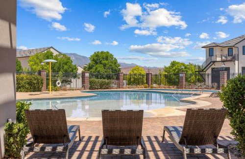Hurricane House | Eagle View townhouse