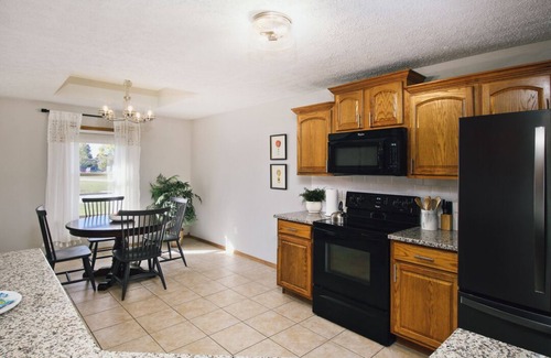 Ozark House | Eagle’s Landing: a cozy beauty in heart of SW MO