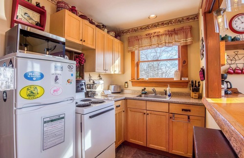 Rangeley House | 🐾Eagles Ledge | Cozy chalet w/incredible views, access to Rangeley Lake & 15 mins to Saddleback!