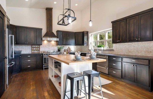 Kalispell House | Eagles Nest Escape, Hot Tub and Firepit