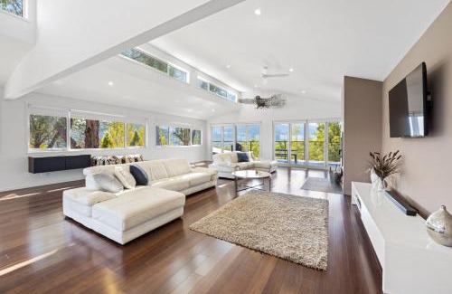 Merrijig House | Eagles Nest - Merrijig - Sleeps 10