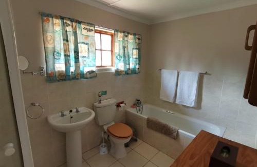 Kwa Sani House | Eagles' Rock