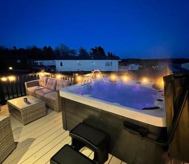 Swarland Apartment | Eagles View - 2 bed hot tub lodge with free golf, NO BUGGY